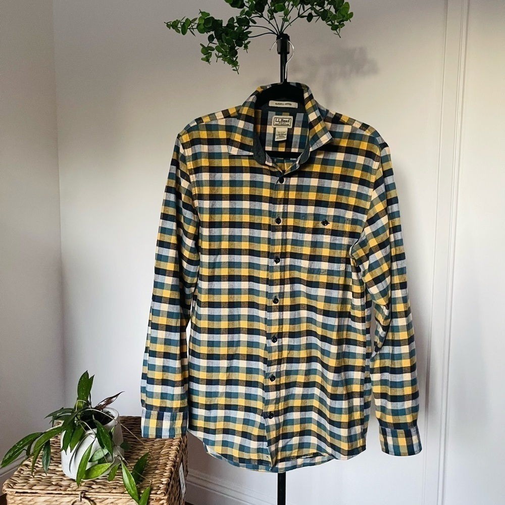 L.L Bean men’s button up shirt